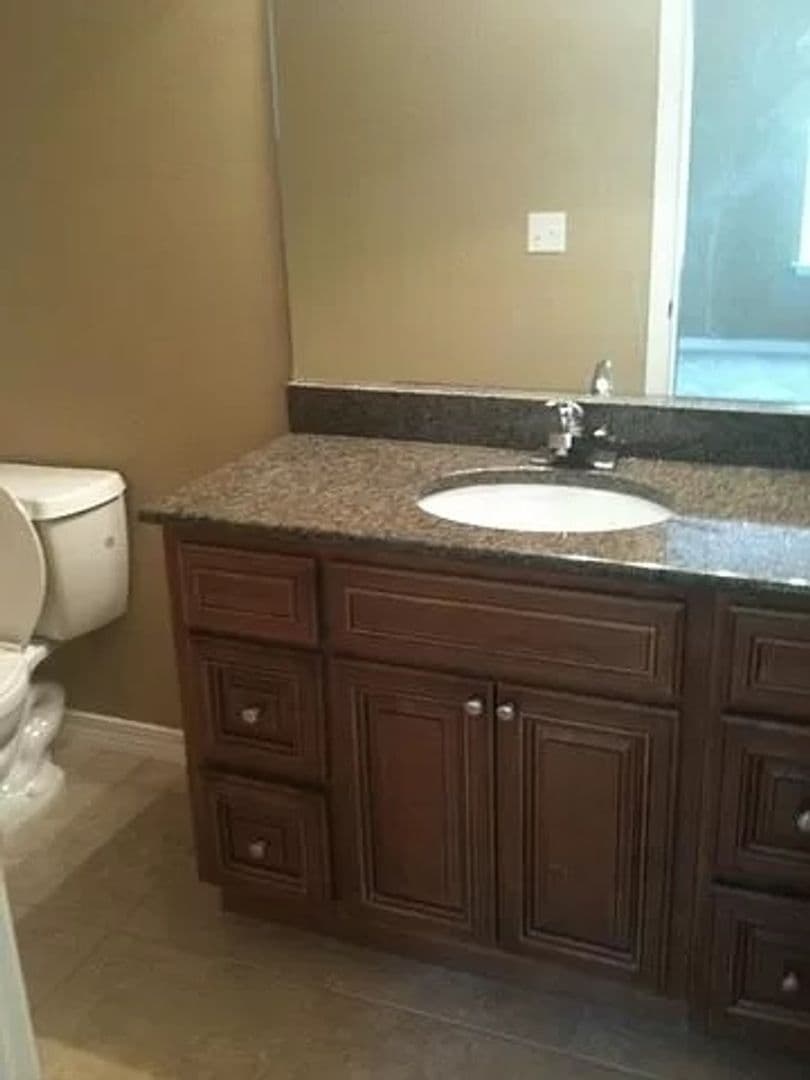Ocean Springs House: 122 Earle Taylor Ln