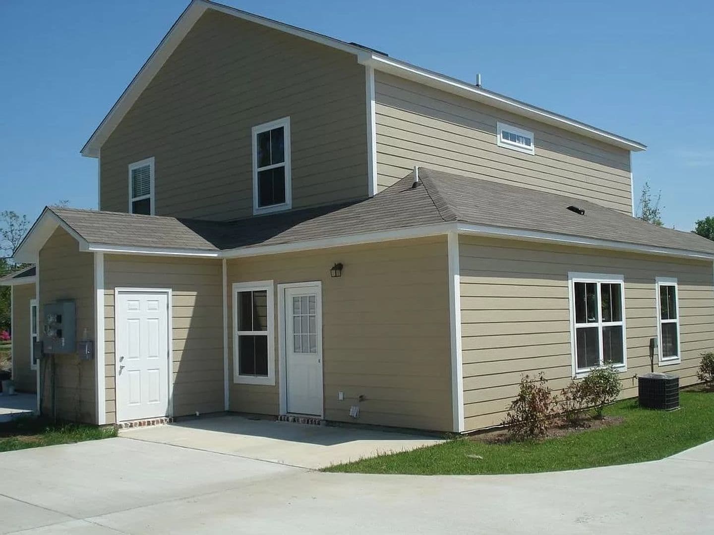 Ocean Springs House: 122 Earle Taylor Ln