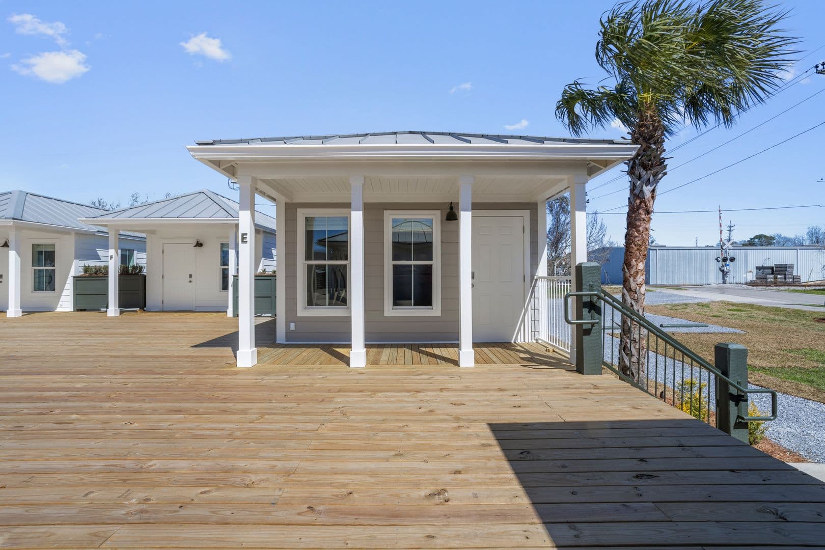 Pascagoula Apartment: 303 Delmas Ave