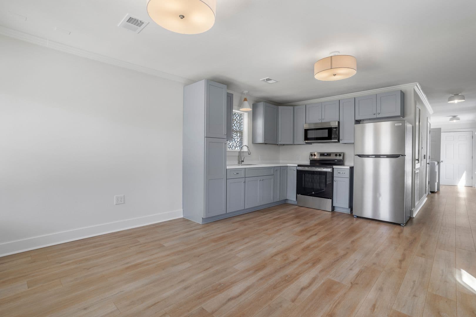 Pascagoula Apartment: 303 Delmas Ave