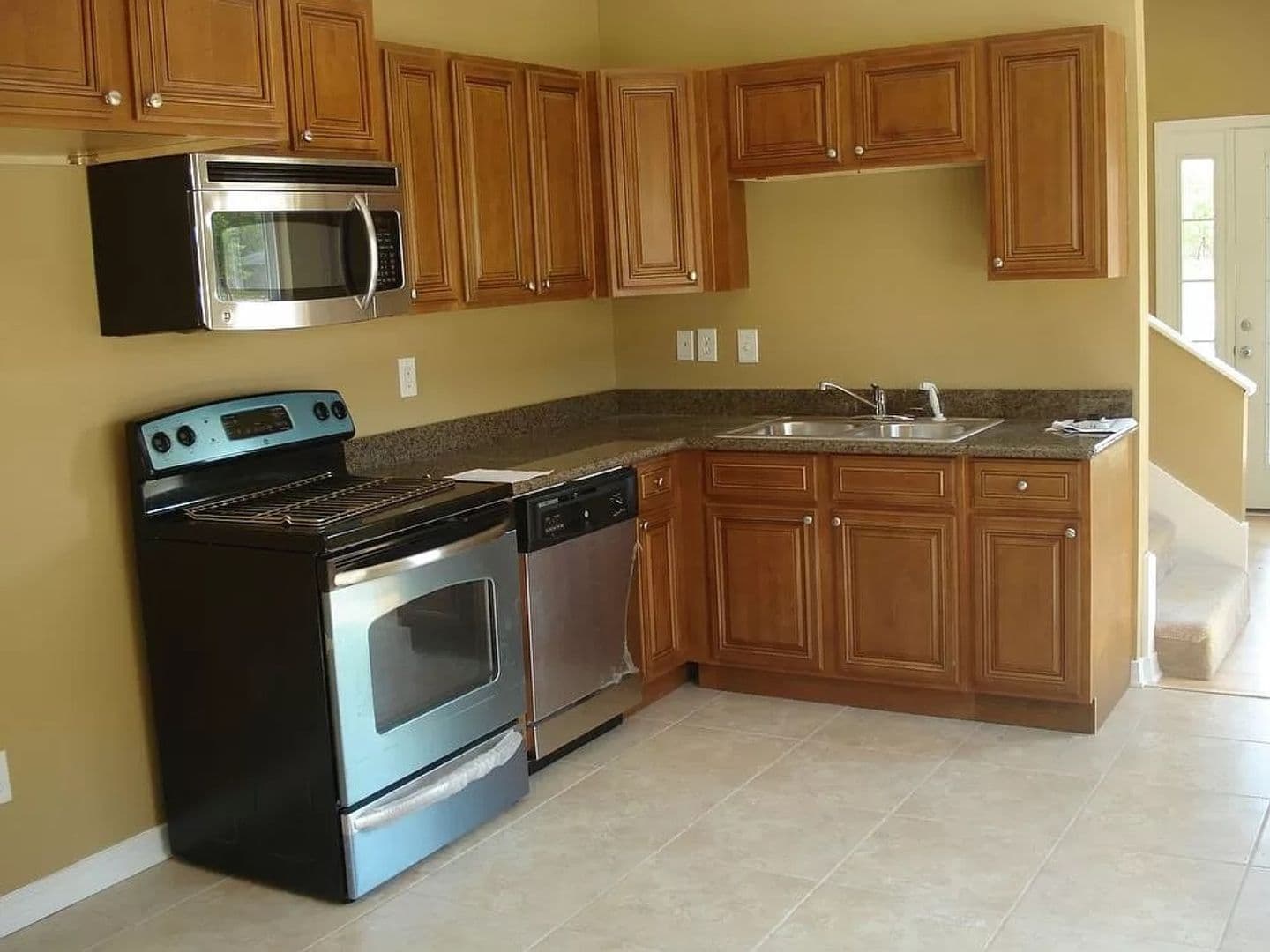 Ocean Springs House: 122 Earle Taylor Ln