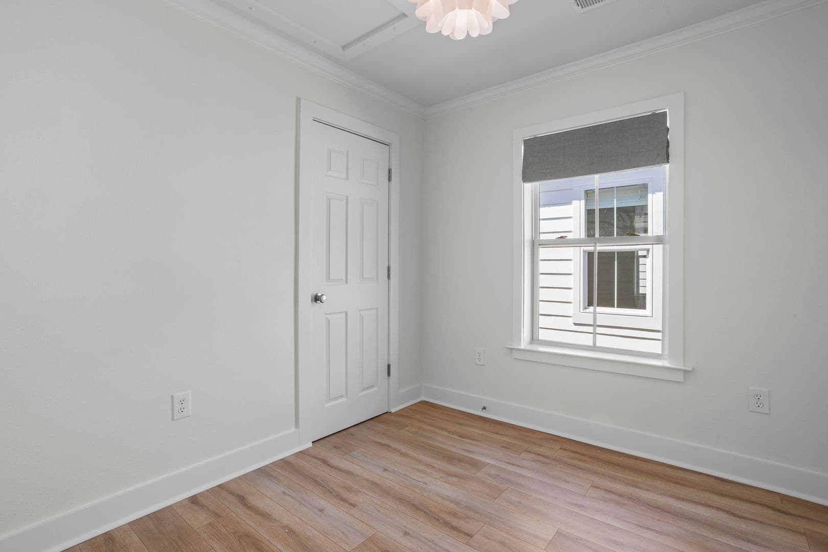 Pascagoula Apartment: 303 Delmas Ave