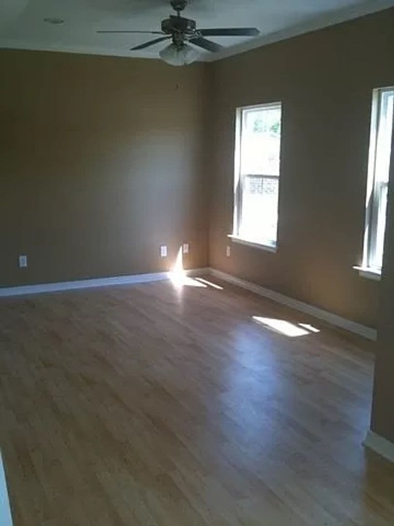 Ocean Springs House: 122 Earle Taylor Ln