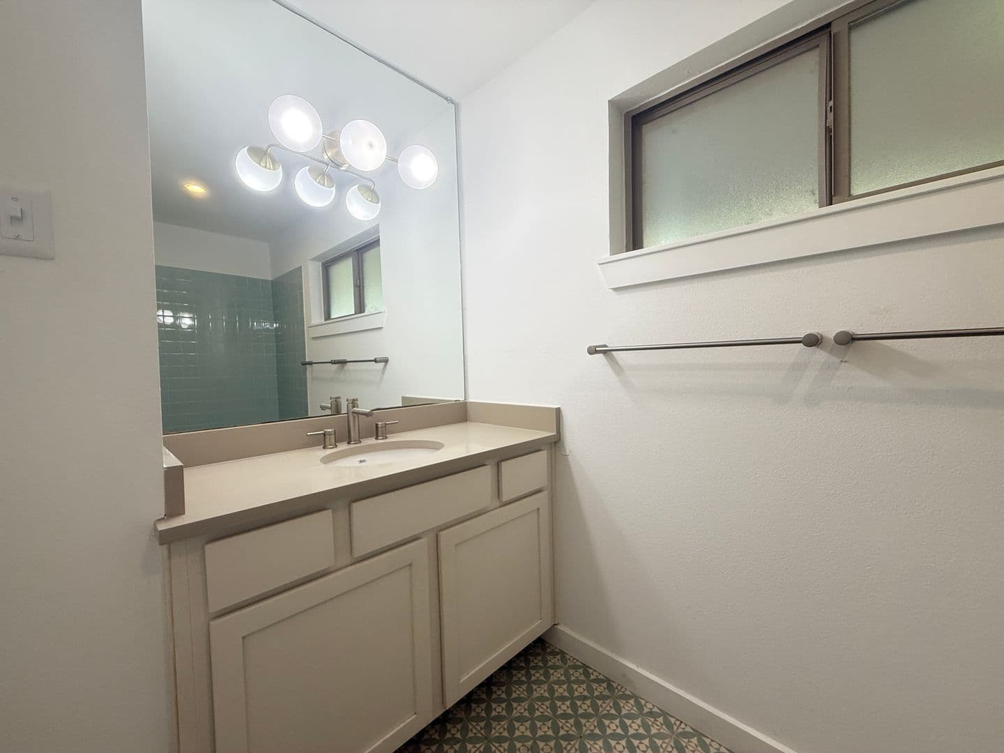 Austin Apartment: 1401 Enfield Rd