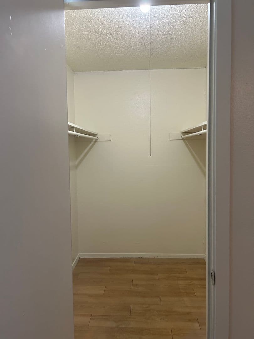 Austin Apartment: 109 W 39th St