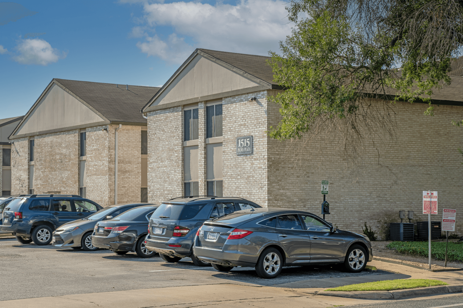 Austin Apartment: 1515 Palma Plaza