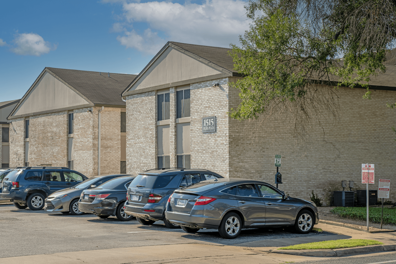 Austin Apartment: 1515 Palma Plaza