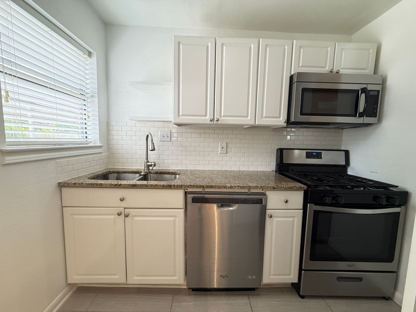 Austin Apartment: 1710 Enfield Rd