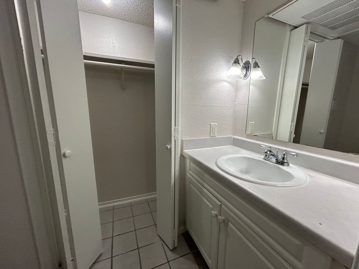 Austin Apartment: 2601 Penny Ln