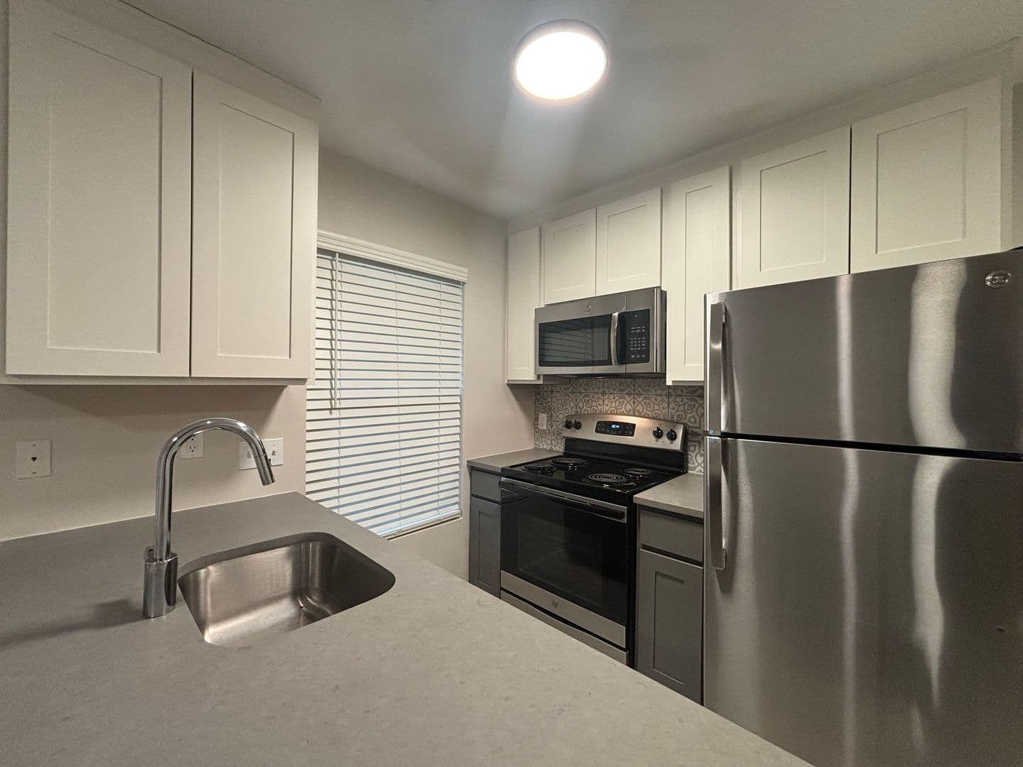 Austin Apartment: 109 W 39th St