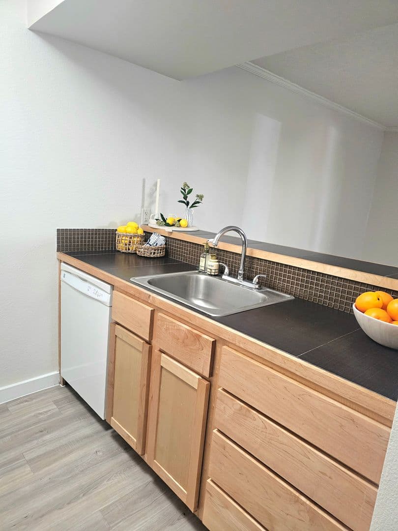 Austin Apartment: 2200 W North Loop Blvd