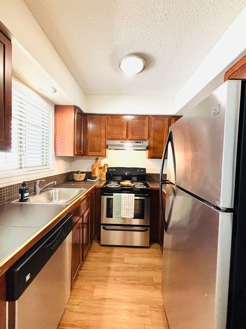 Austin Apartment: 600 S 1st St