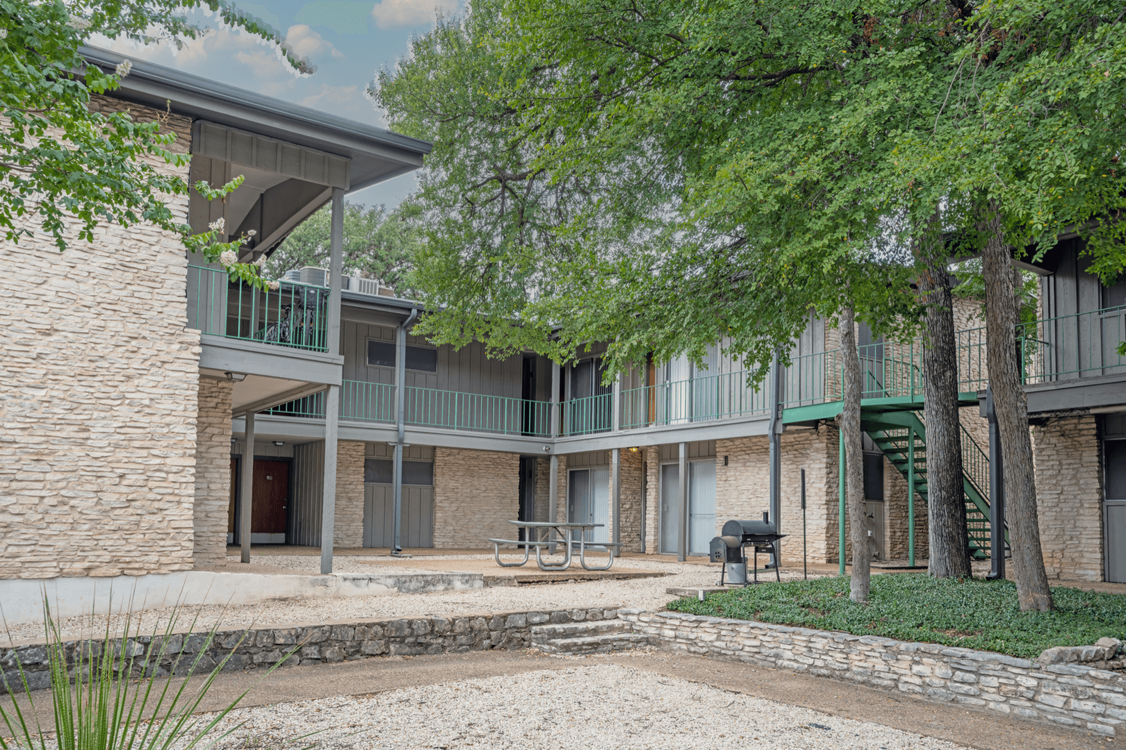 Austin Apartment: 3106 Speedway