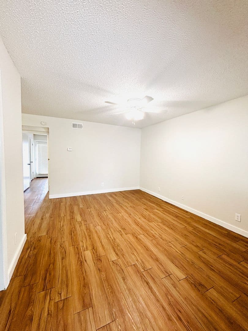 Austin Apartment: 600 S 1st St