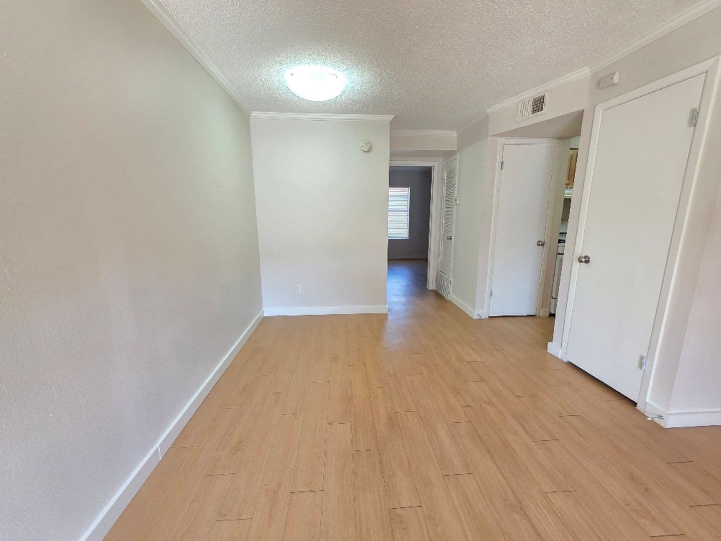 Austin Apartment: 2207 Lawnmont Ave