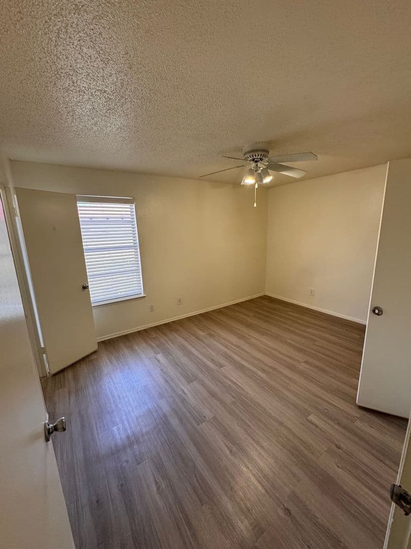 Austin Apartment: 2207 Lawnmont Ave