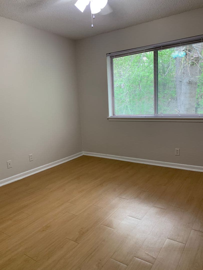 Austin Apartment: 600 S 1st St
