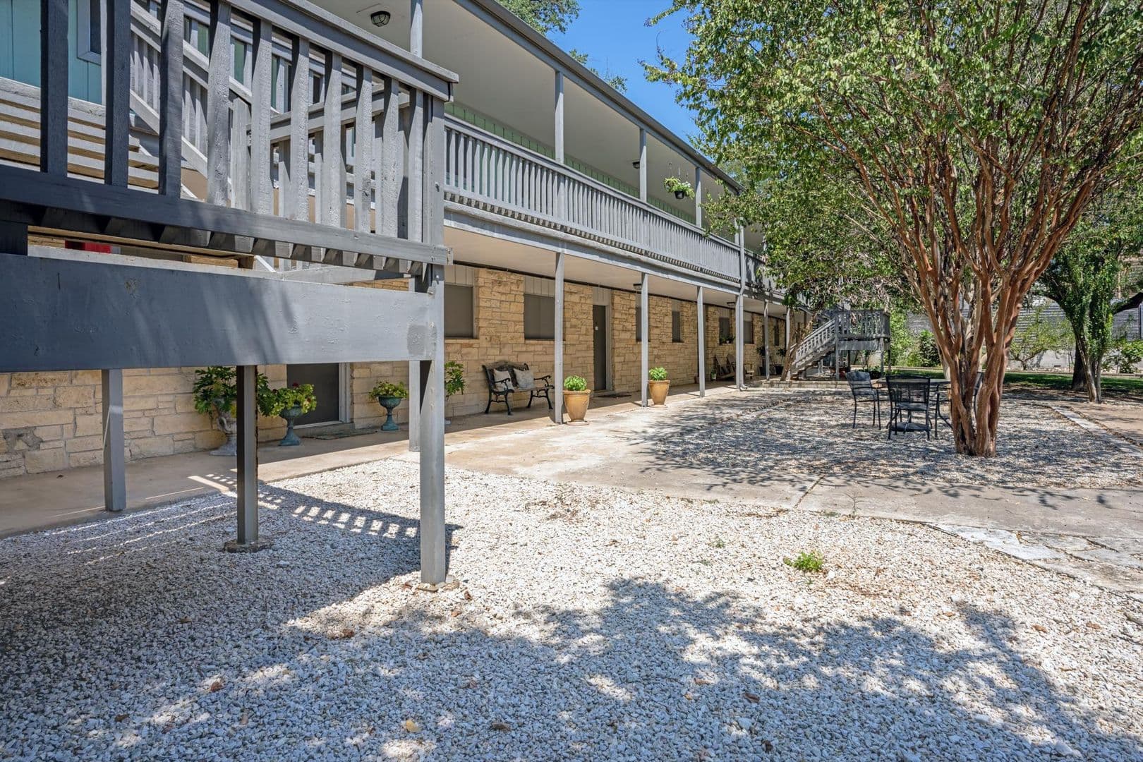 Austin Apartment: 2202 Enfield Rd