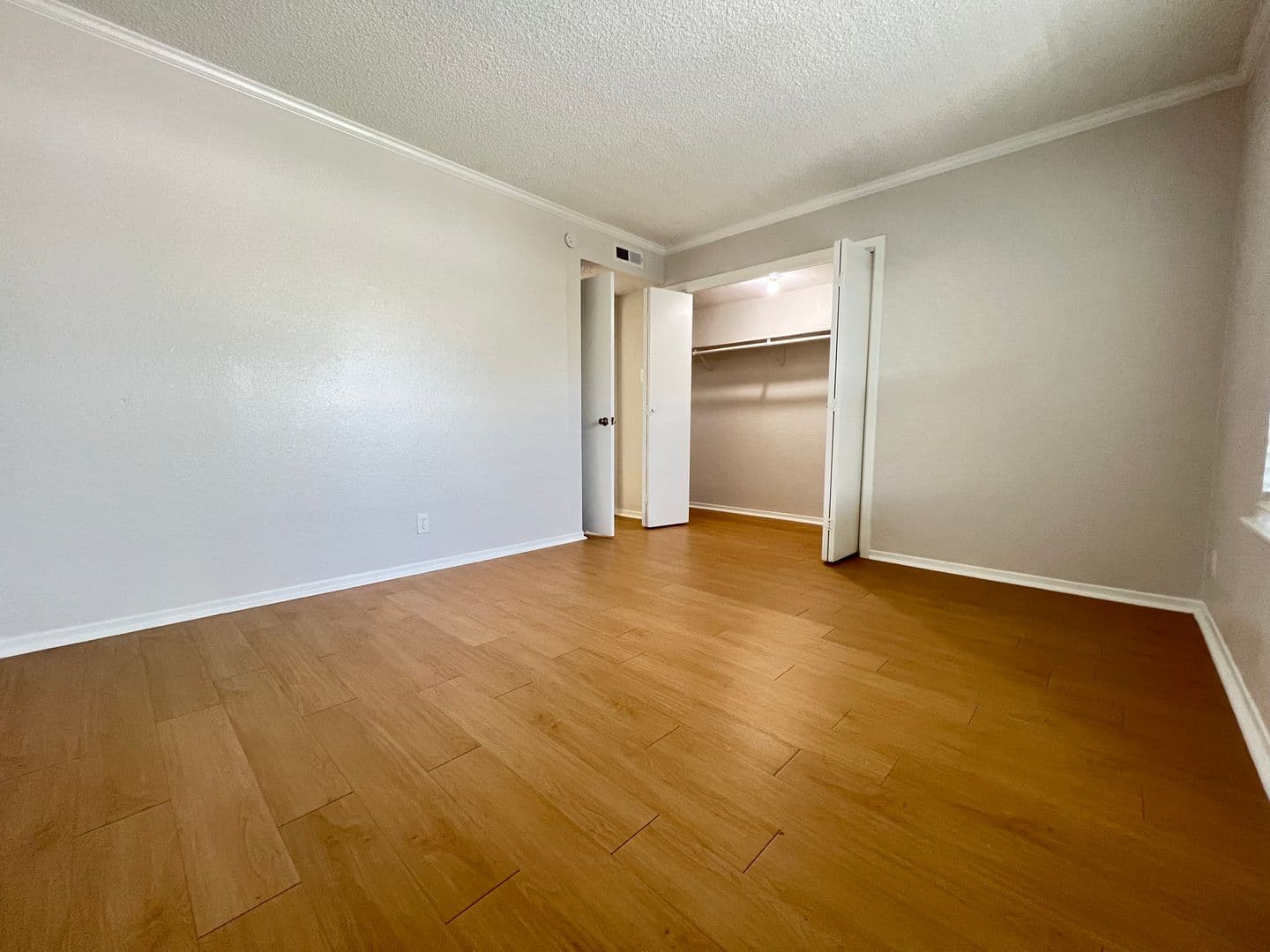 Austin Apartment: 2601 Penny Ln