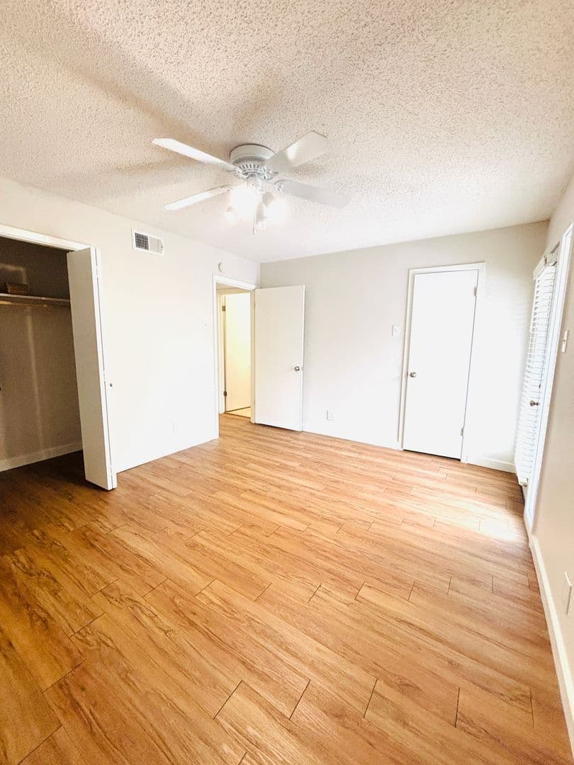 Austin Apartment: 600 S 1st St