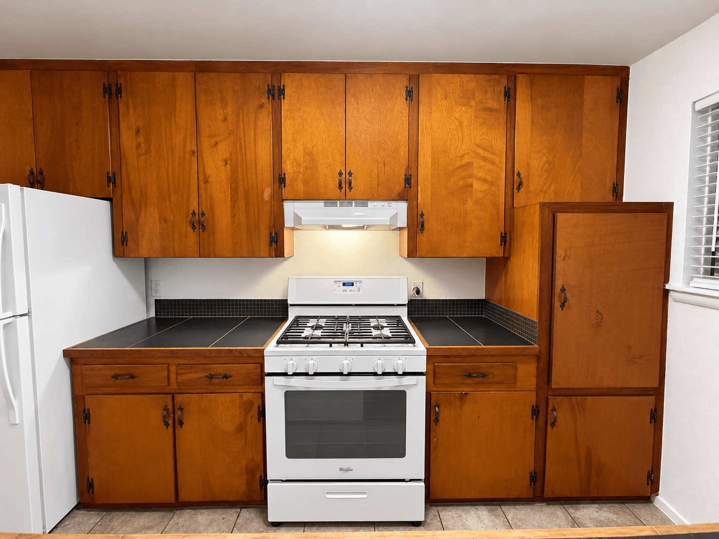 Austin Apartment: 1401 Enfield Rd