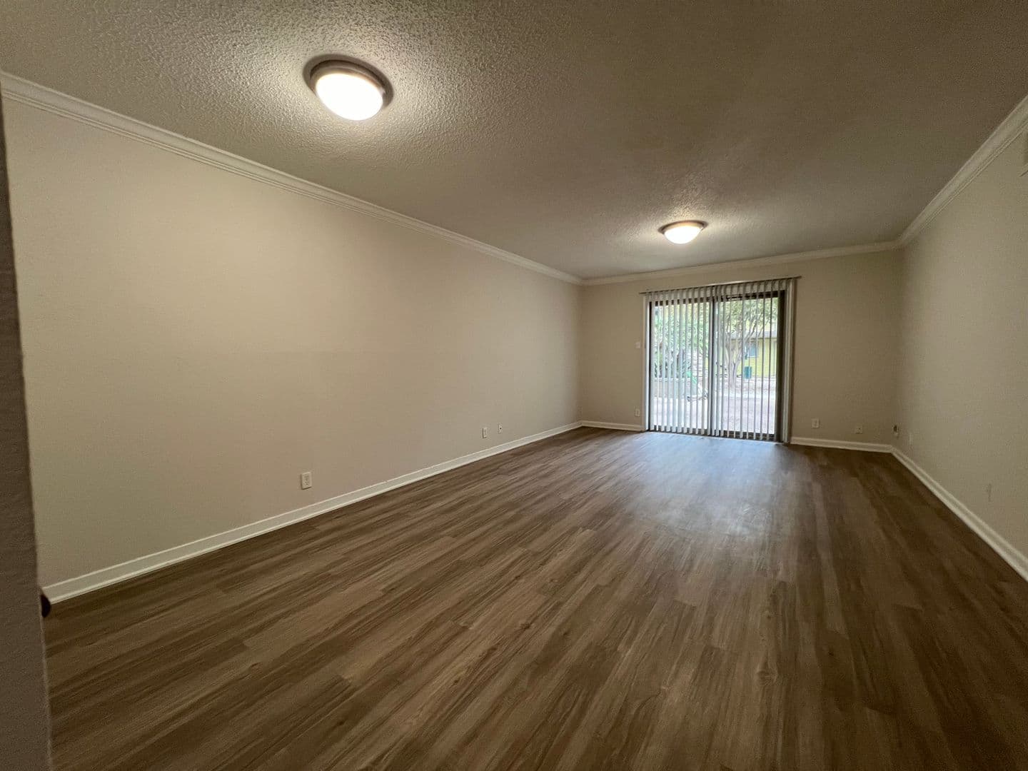 Austin Apartment: 600 S 1st St