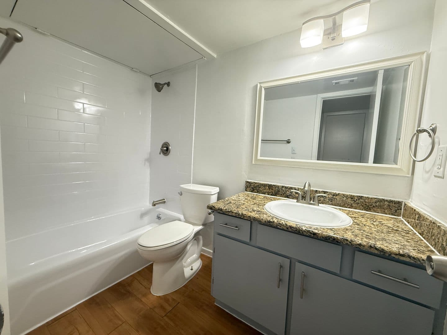 Austin Apartment: 1610 Enfield Rd