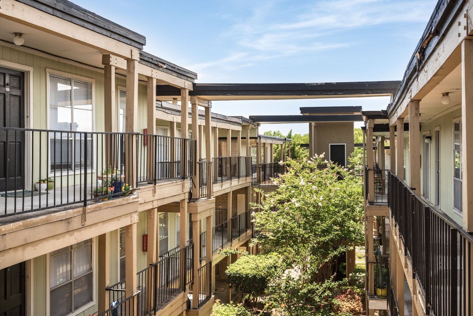 Austin Apartment: 4505 Duval St