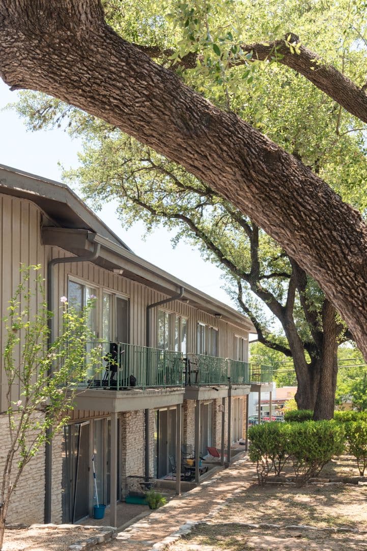 Austin Apartment: 3106 Speedway