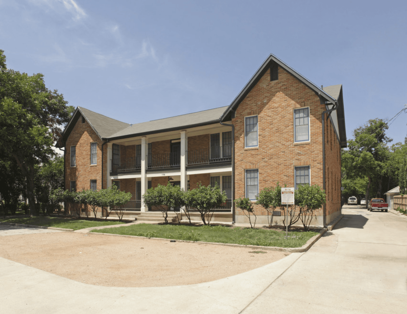 Austin Apartment: 1708 Enfield Rd