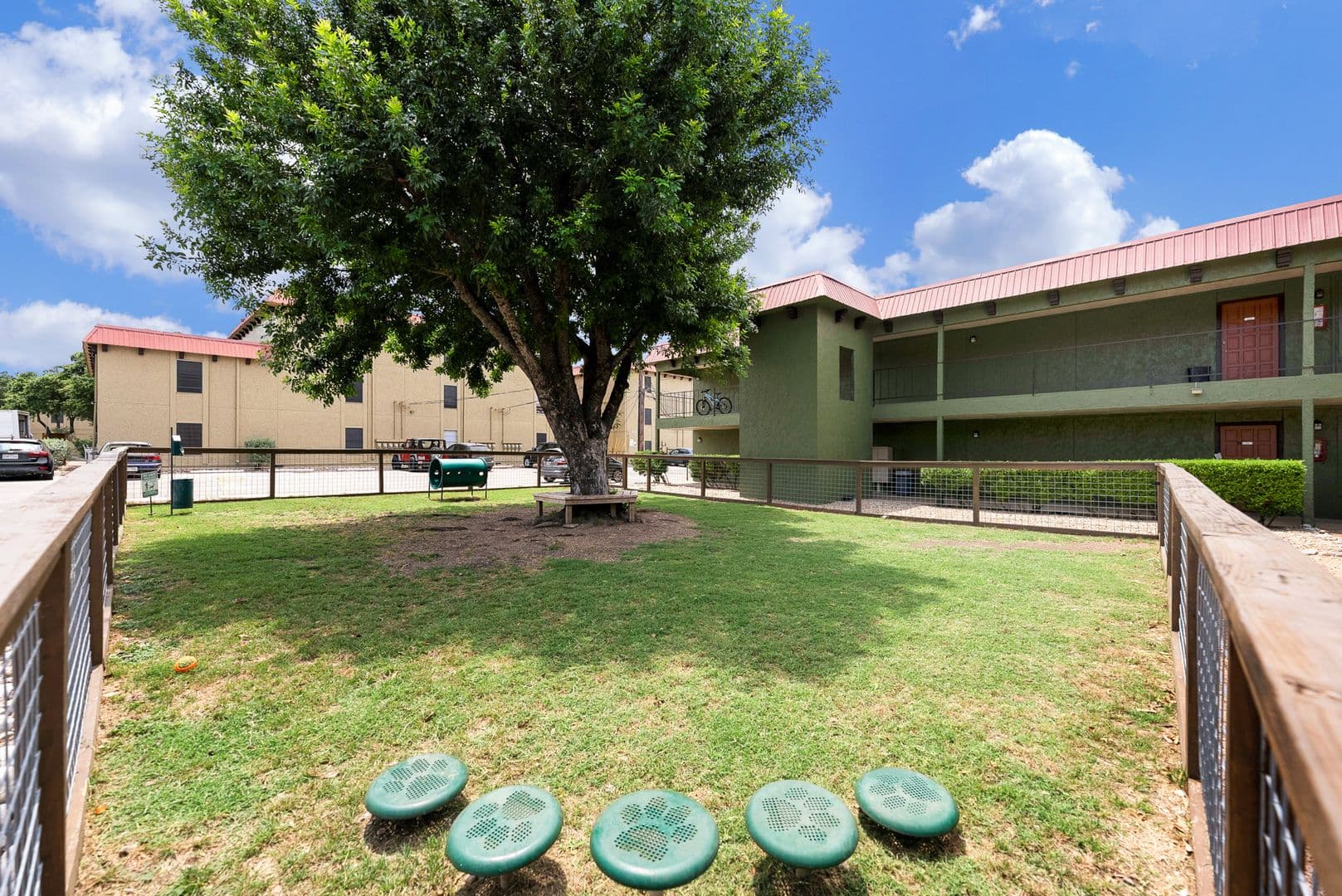 Austin Apartment: 2207 Lawnmont Ave