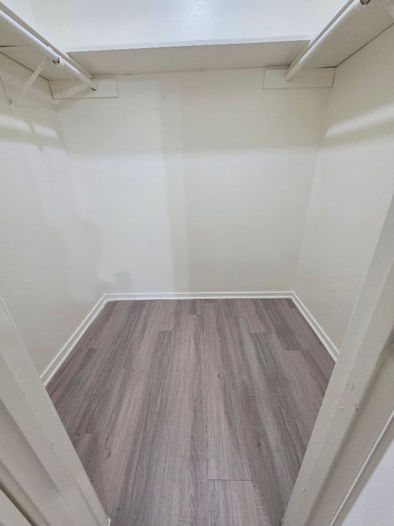 Austin Apartment: 2200 W North Loop Blvd