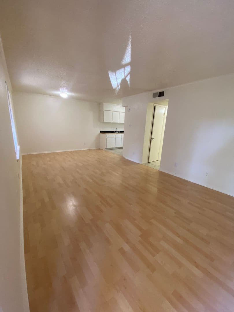 Austin Apartment: 2207 Lawnmont Ave