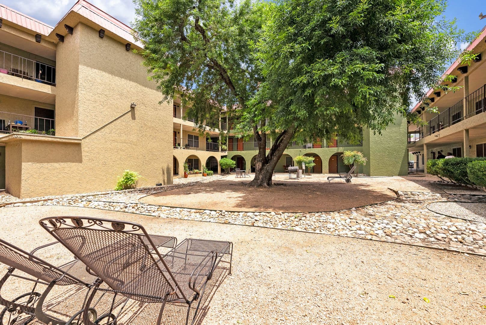 Austin Apartment: 2207 Lawnmont Ave