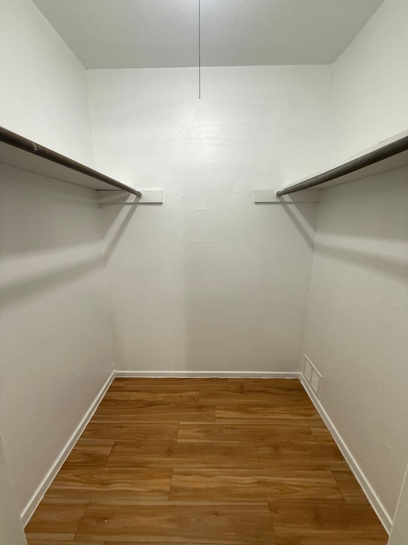 Austin Apartment: 1610 Enfield Rd