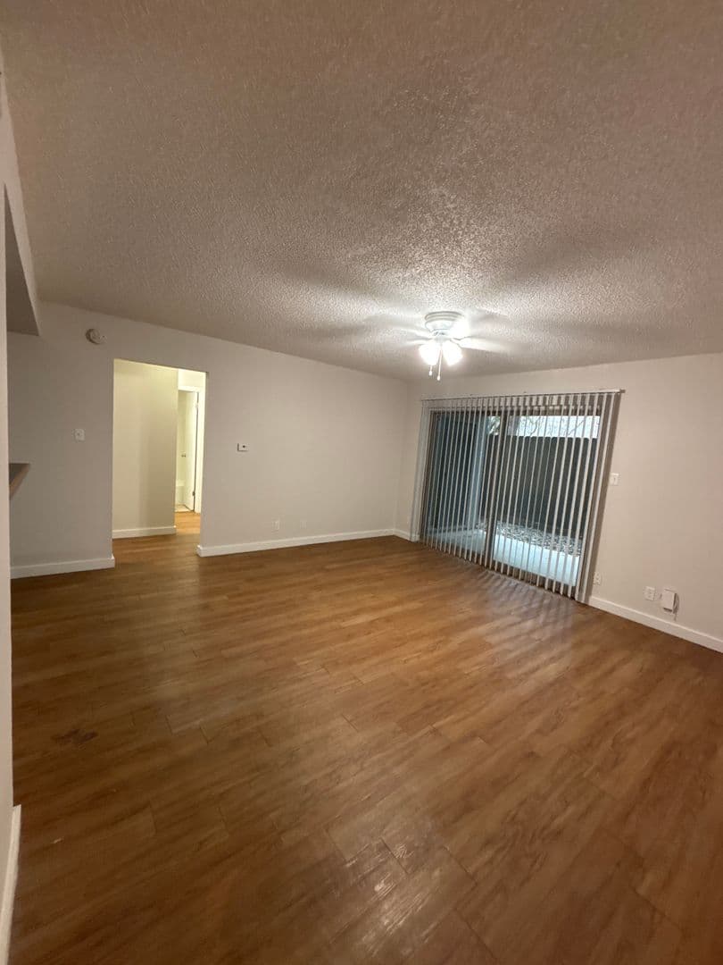 Austin Apartment: 600 S 1st St