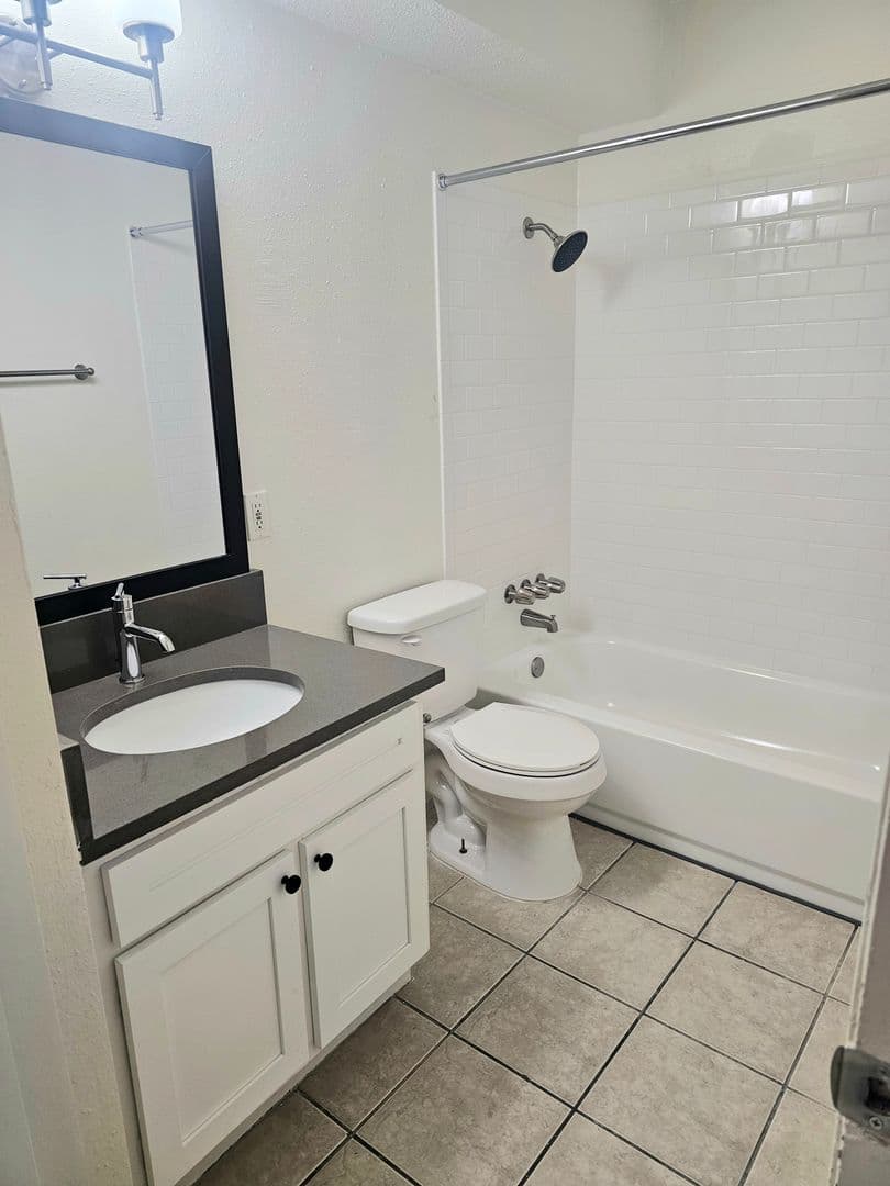 Austin Apartment: 2207 Lawnmont Ave