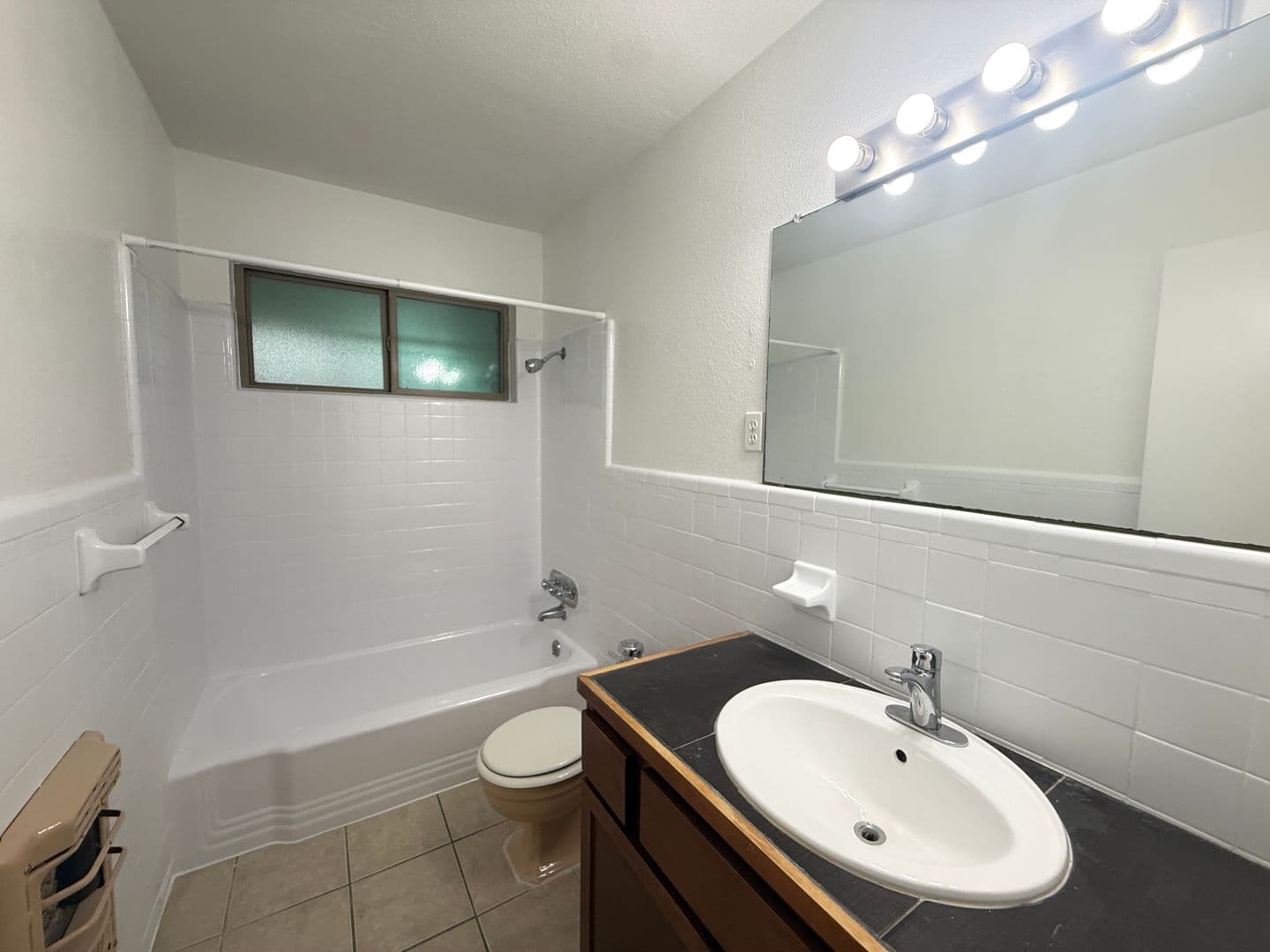 Austin Apartment: 1401 Enfield Rd