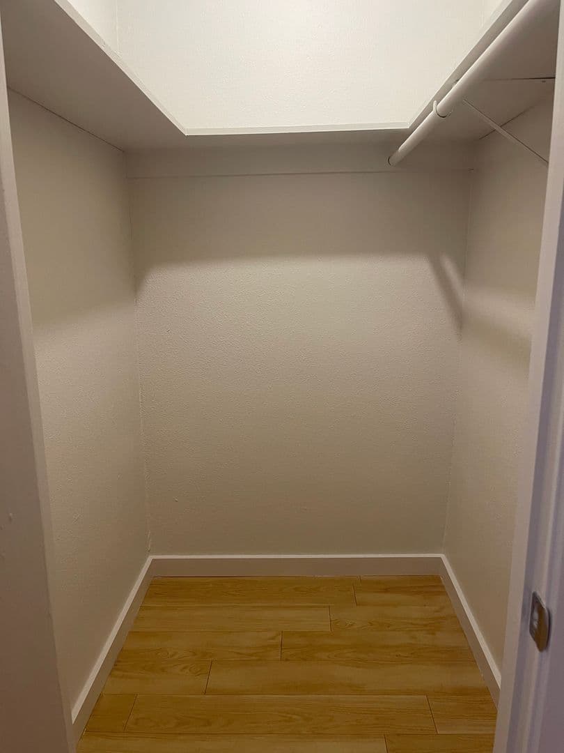 Austin Apartment: 2200 W North Loop Blvd