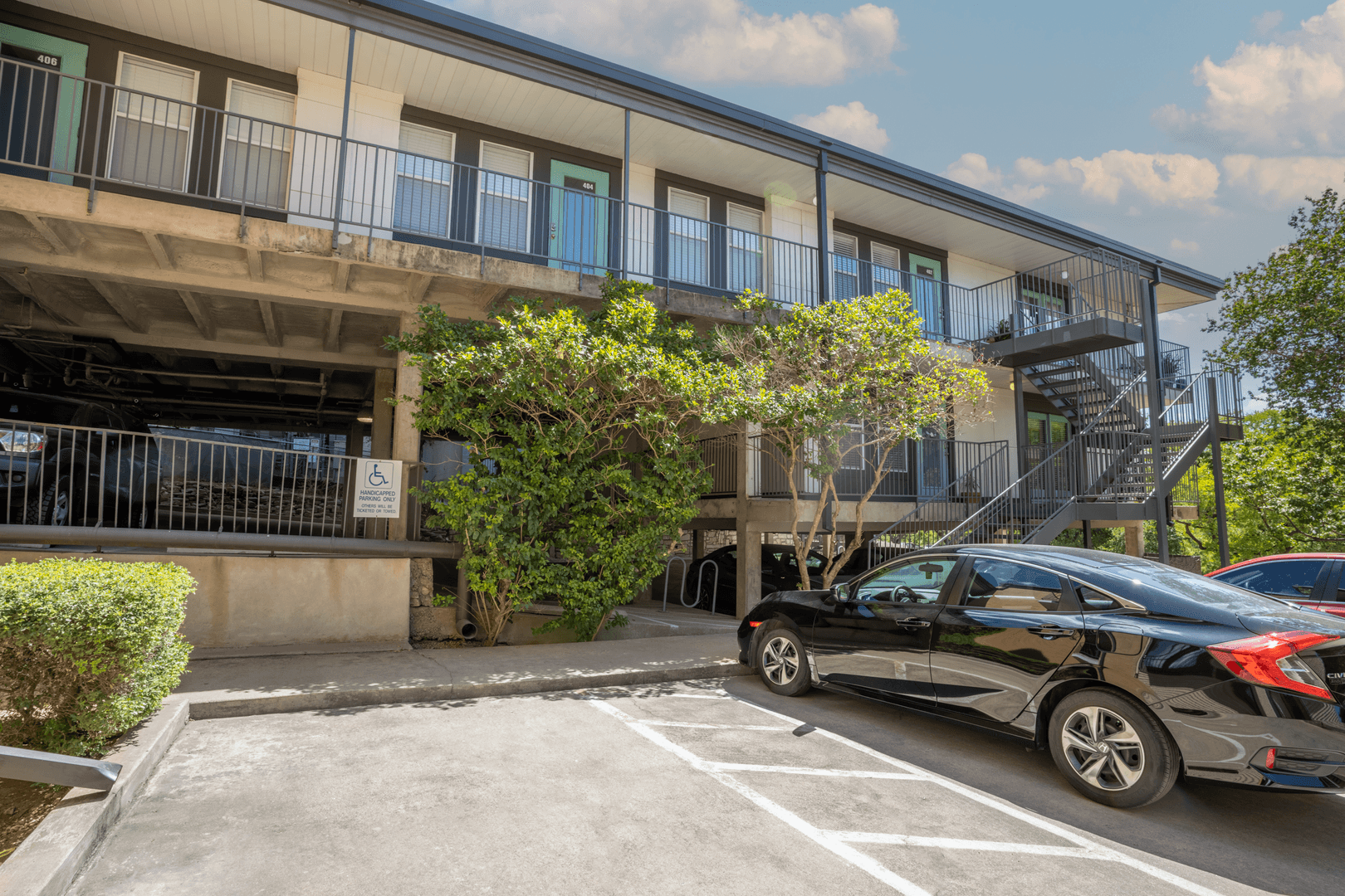 Austin Apartment: 2520 Longview St