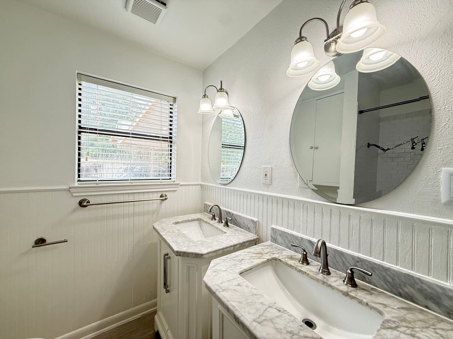 Austin Apartment: 1710 Enfield Rd