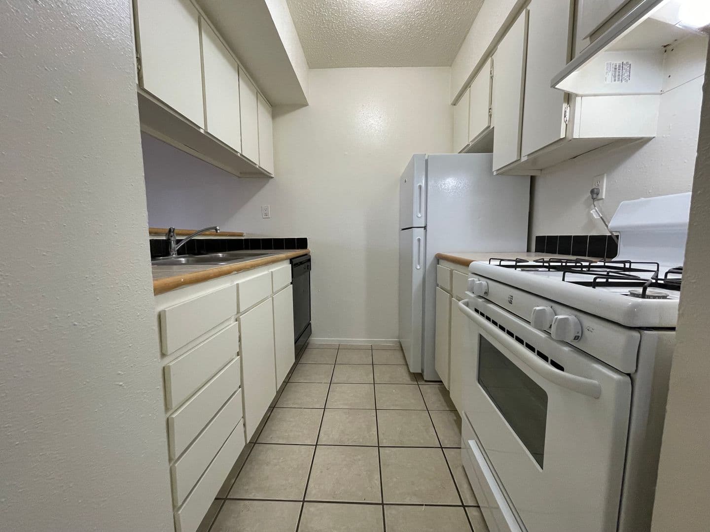Austin Apartment: 2207 Lawnmont Ave