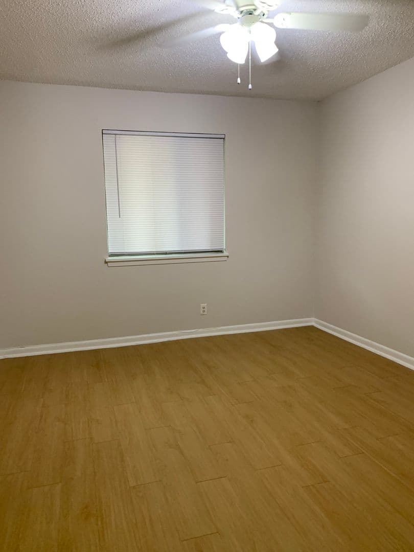 Austin Apartment: 600 S 1st St