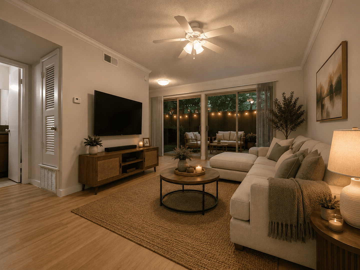 Austin Apartment: 600 S 1st St