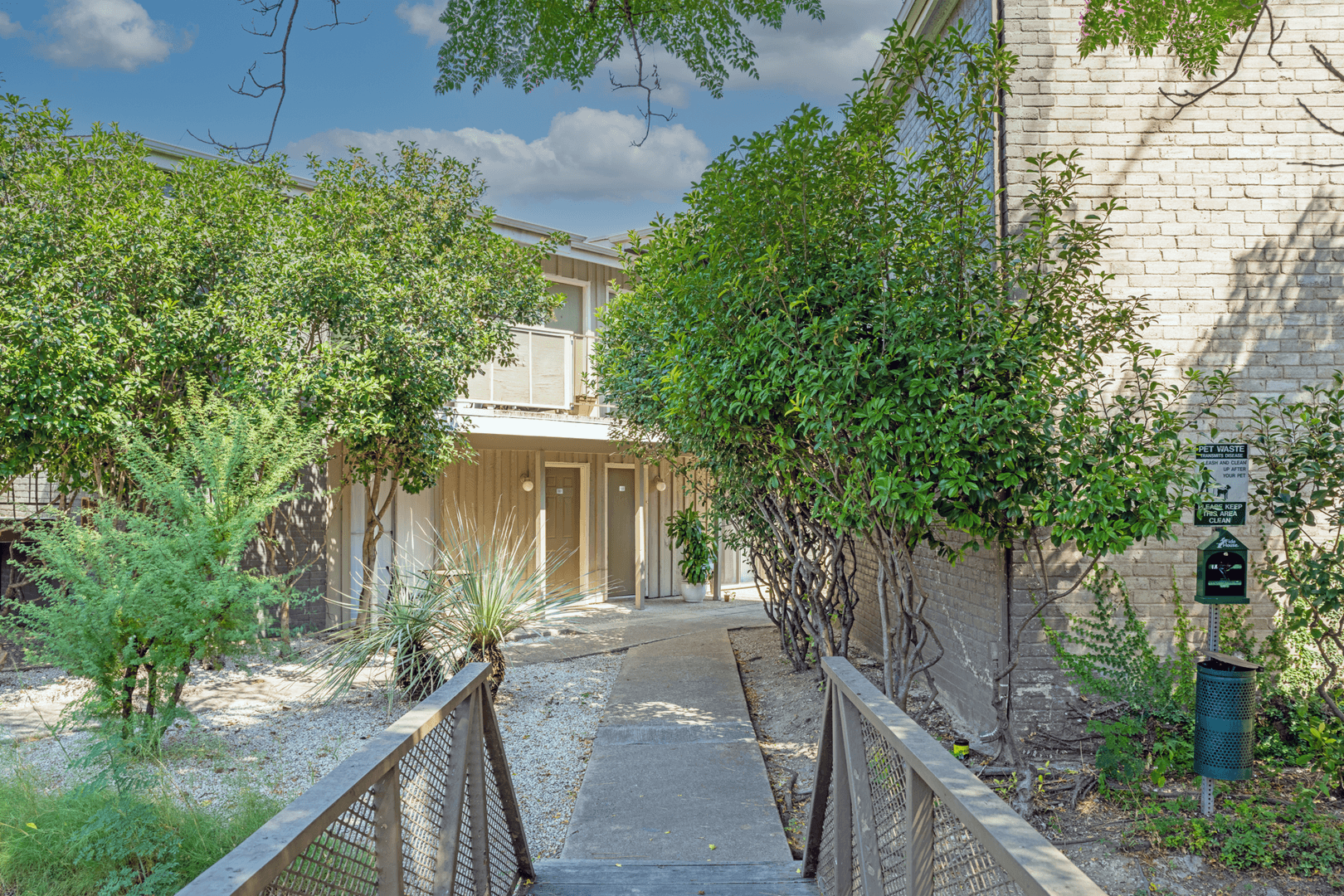 Austin Apartment: 1507 Houston St