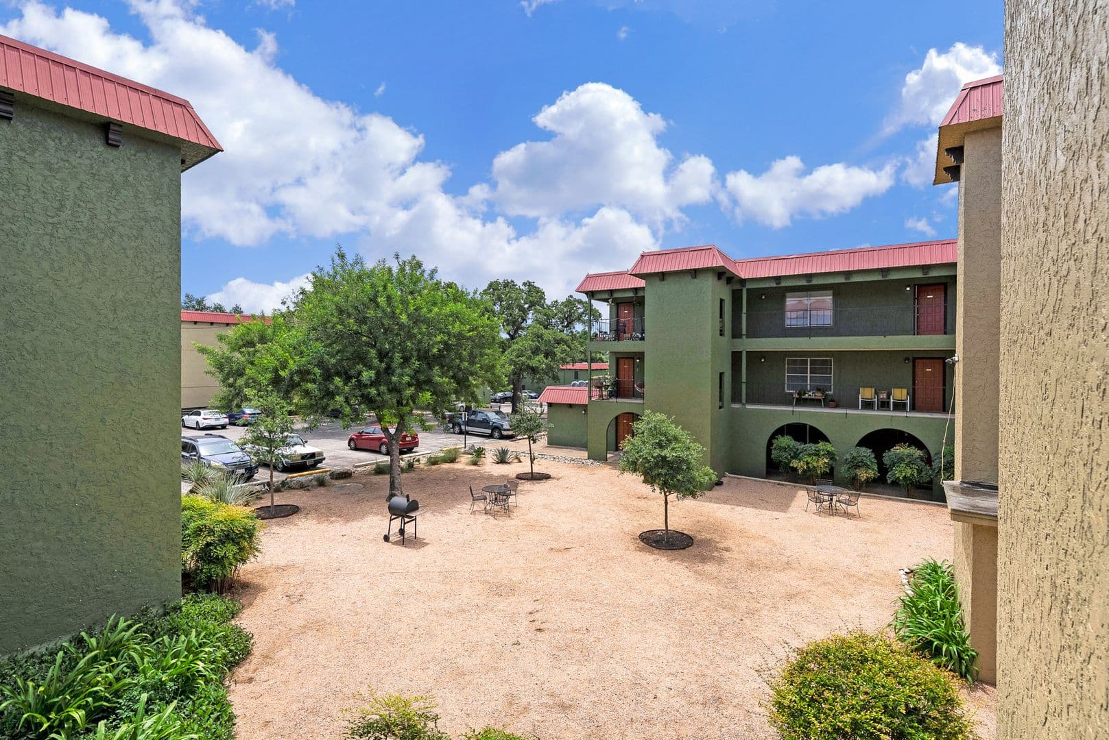 Austin Apartment: 2207 Lawnmont Ave