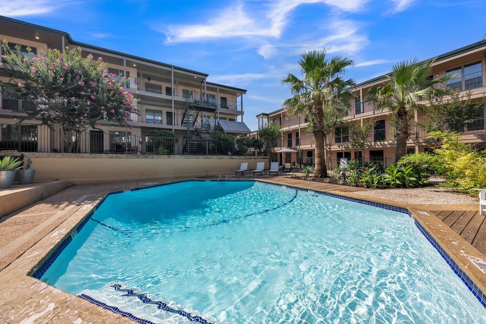 Austin Apartment: 4505 Duval St