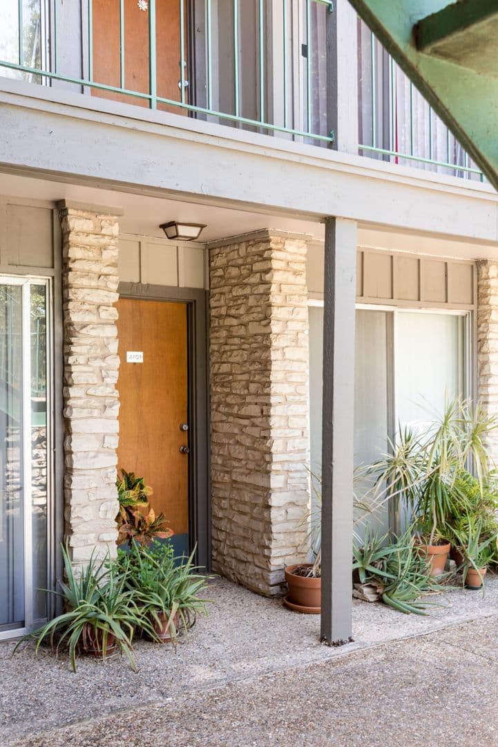 Austin Apartment: 3106 Speedway