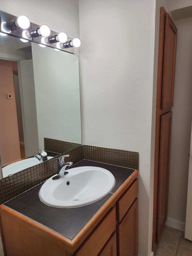 Austin Apartment: 2200 W North Loop Blvd