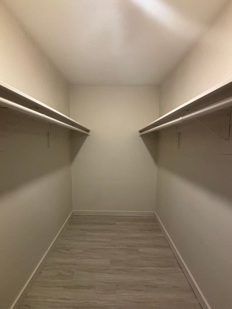 Austin Apartment: 109 W 39th St